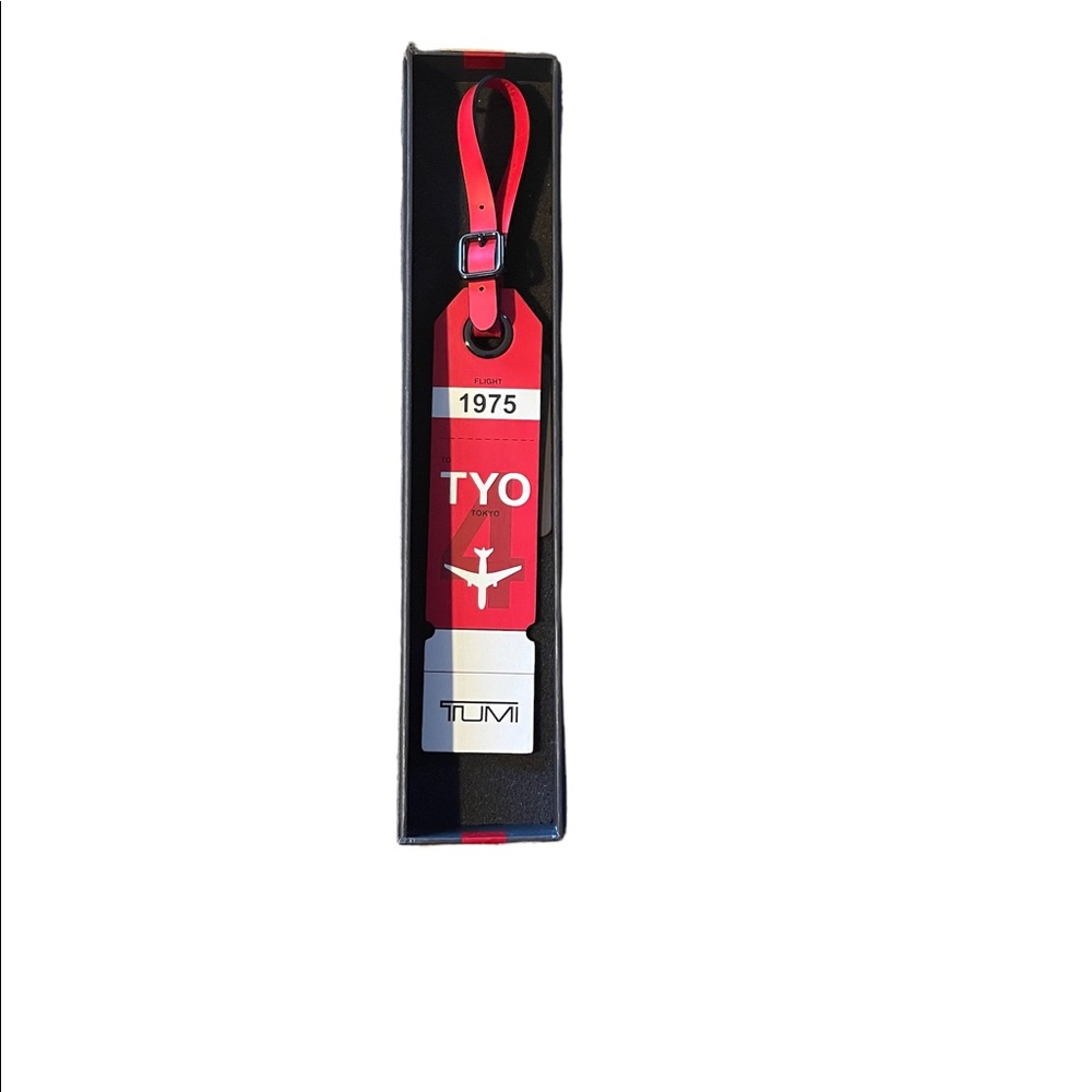Tumi TOKYO Leather Luggage Tag NWT